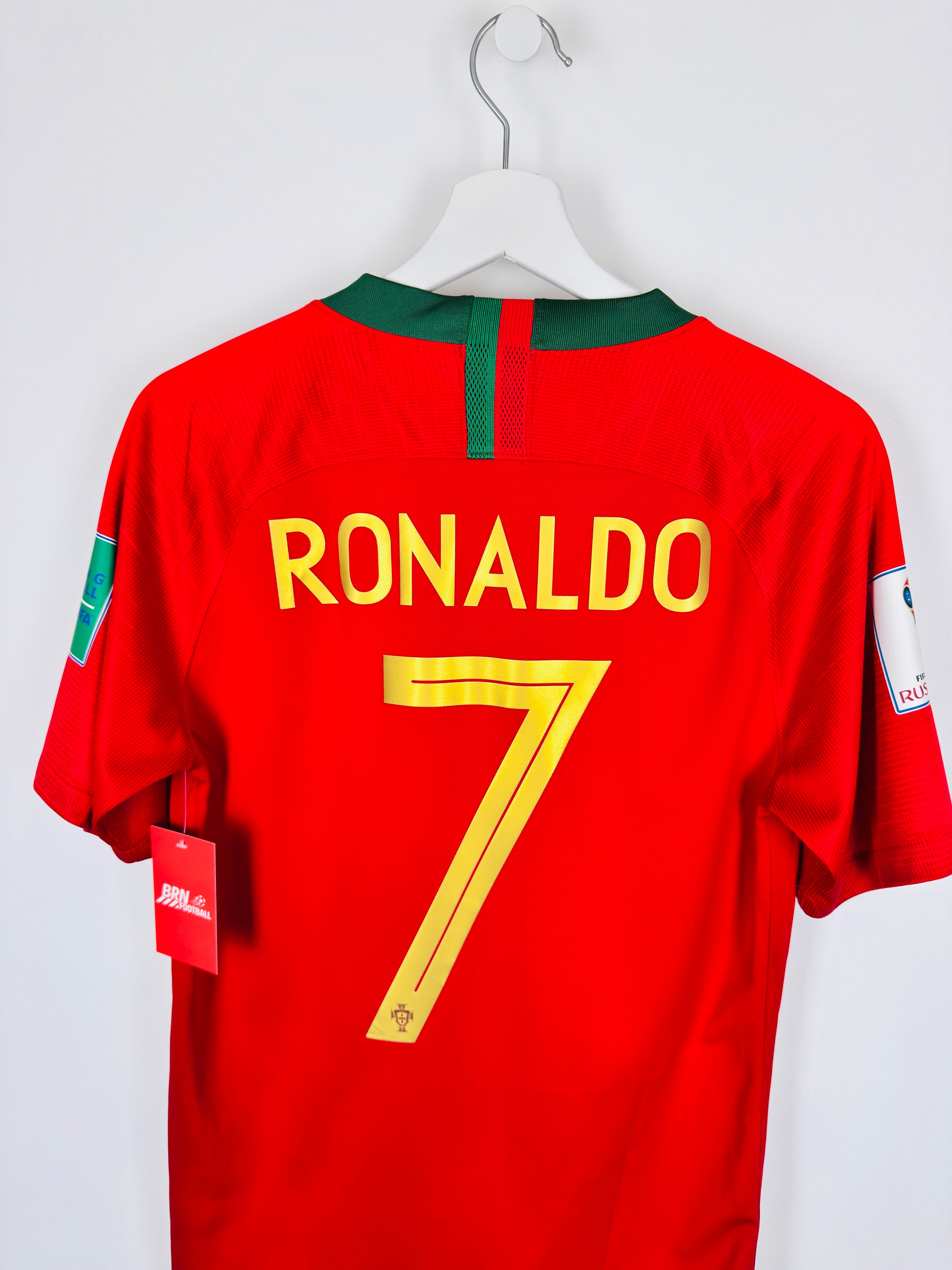 PORTUGAL 2018 HOME FOOTBALL JERSEY - RONALDO #7 (S)