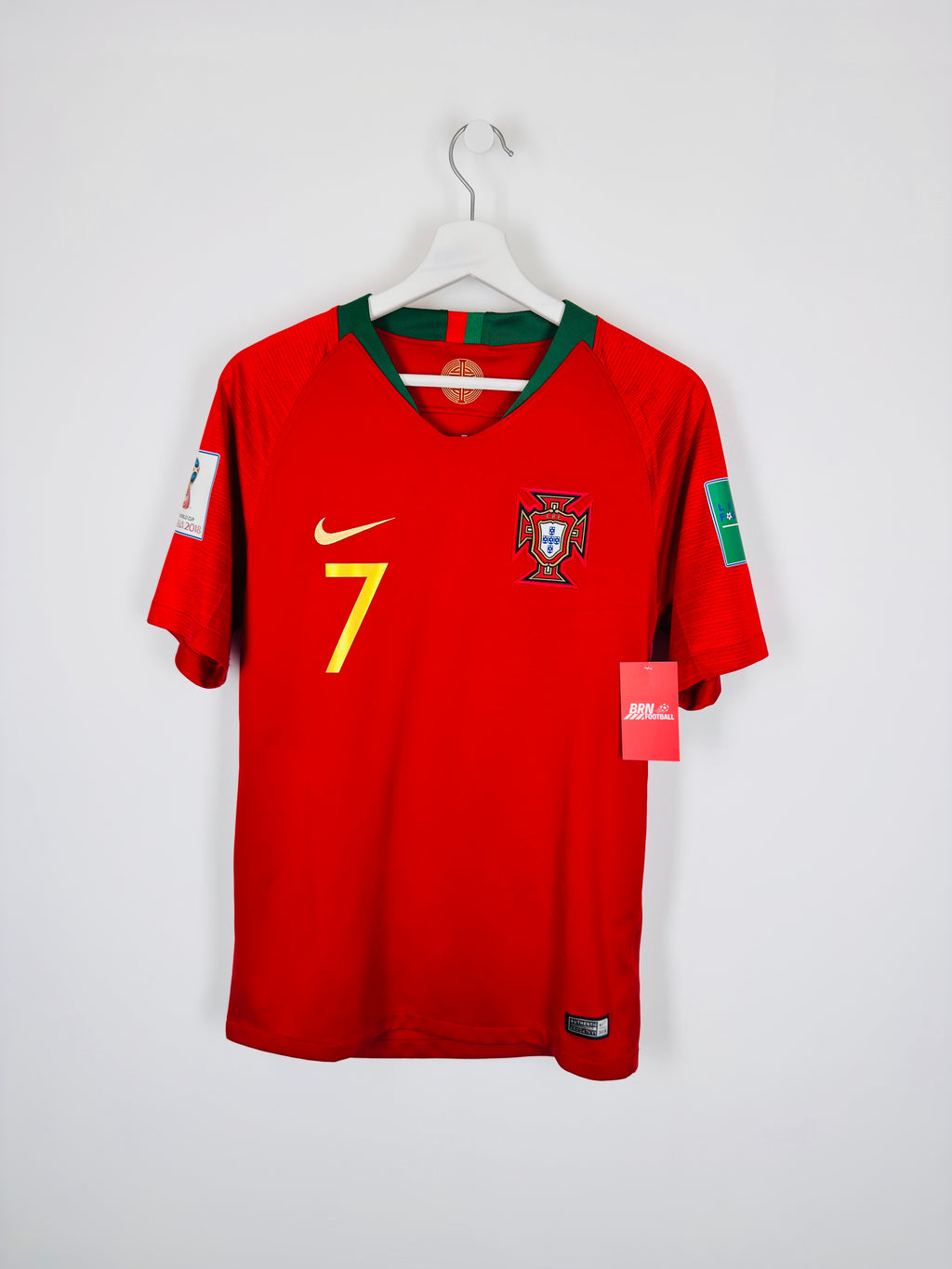 PORTUGAL 2018 HOME FOOTBALL JERSEY - RONALDO #7 (S)