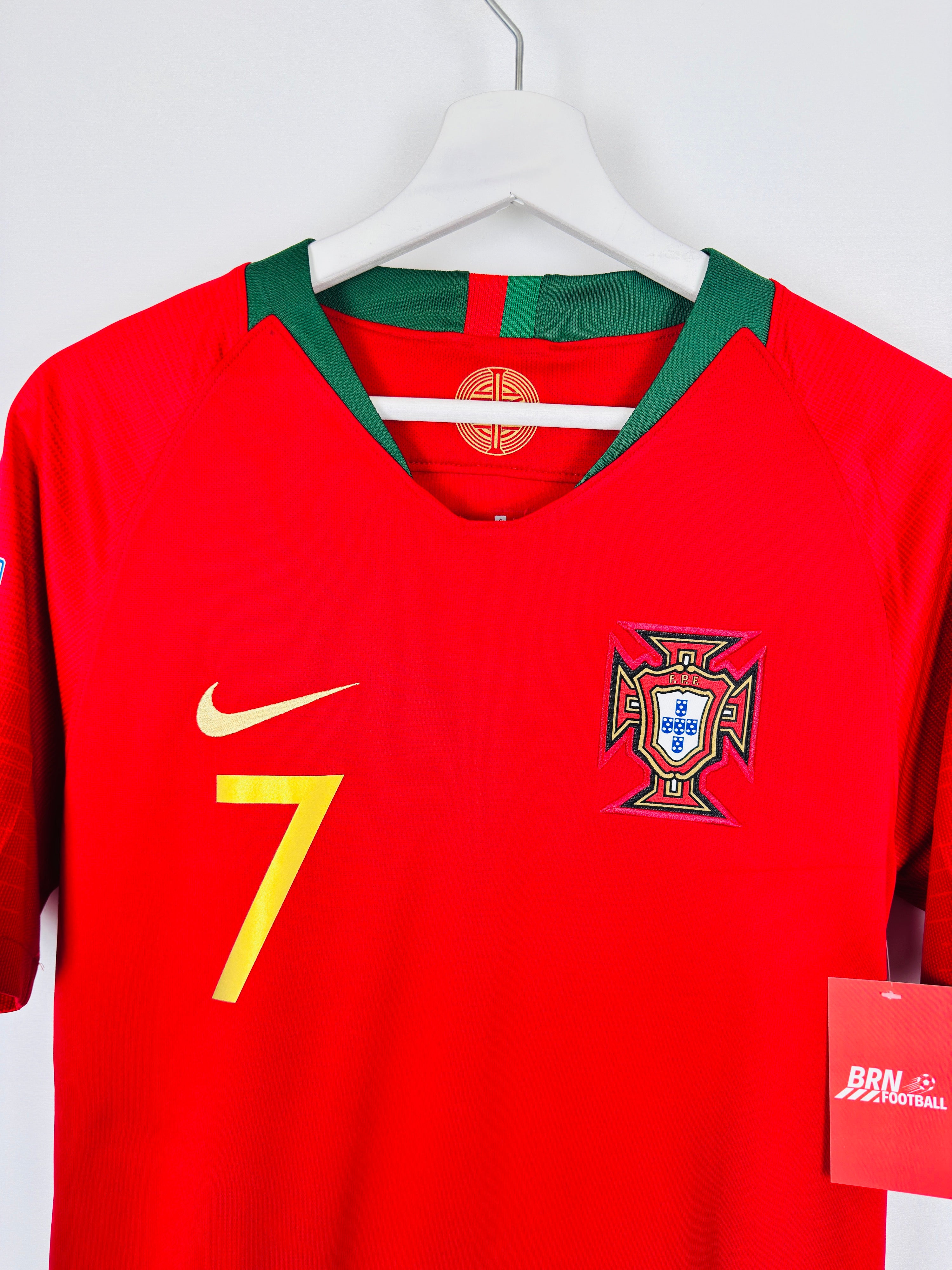 PORTUGAL 2018 HOME FOOTBALL JERSEY - RONALDO #7 (S)