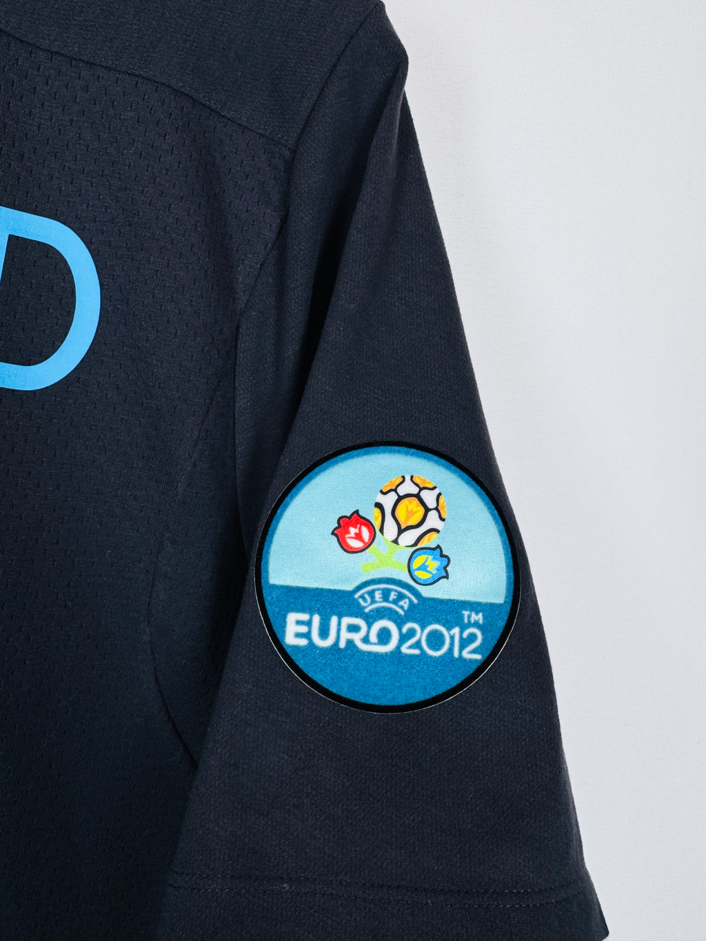 ENGLAND 2012 AWAY FOOTBALL SHIRT - GERRARD #4 (L)