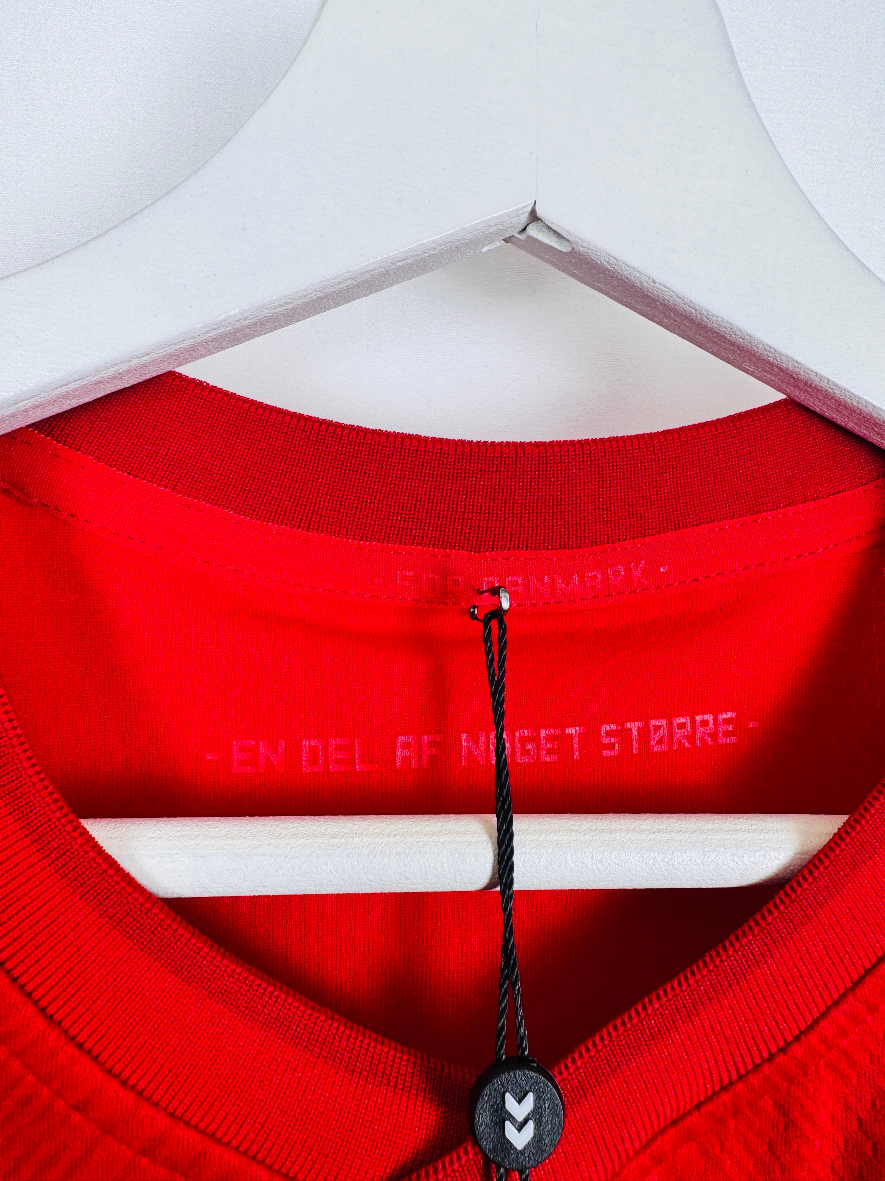 DENMARK 2022 HOME FOOTBALL SHIRT NEW (S)