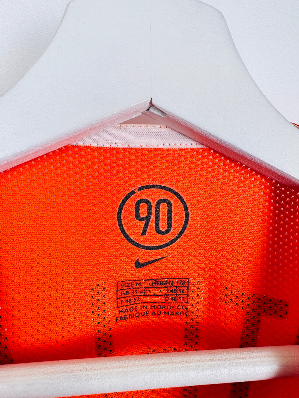 NETHERLANDS FOOTBALL JERSEY 2004/2006 HOME - V.NISTELROOY #10 (M)