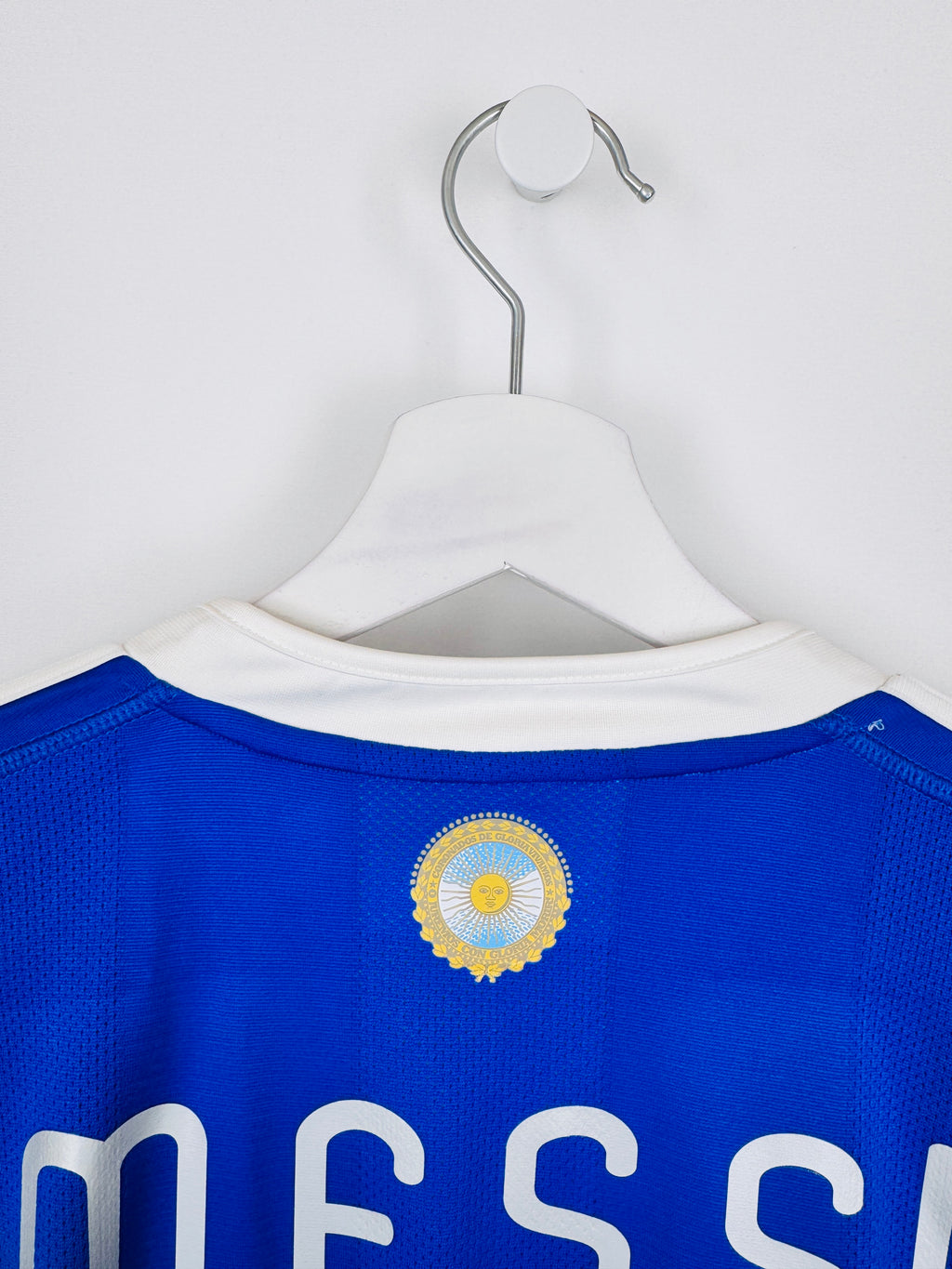 ARGENTINA 2010 AWAY FOOTBALL JERSEY - MESSI #10 (S)