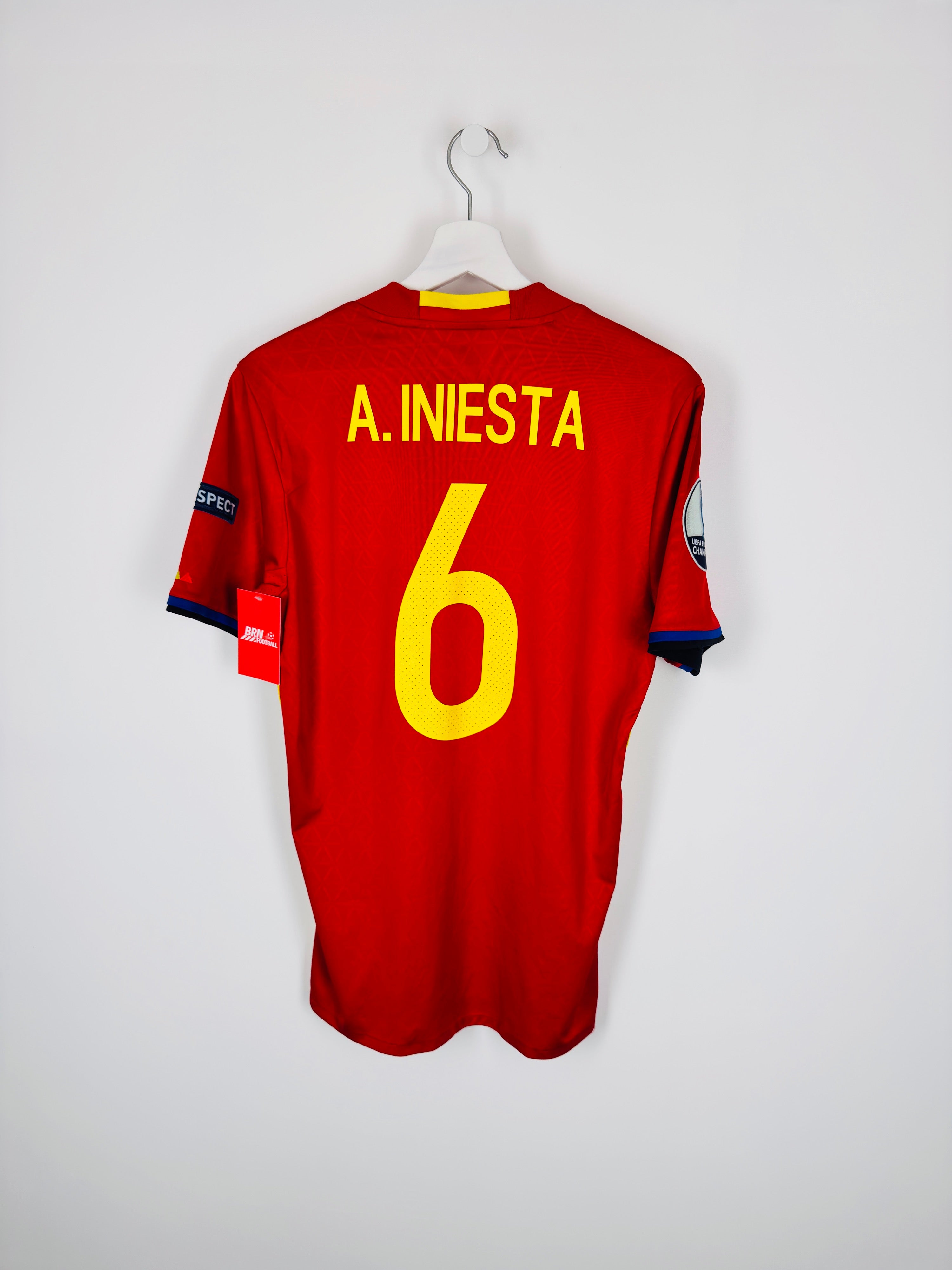 SPAIN 2016 HOME FOOTBALL JERSEY - INIESTA #6 (S)