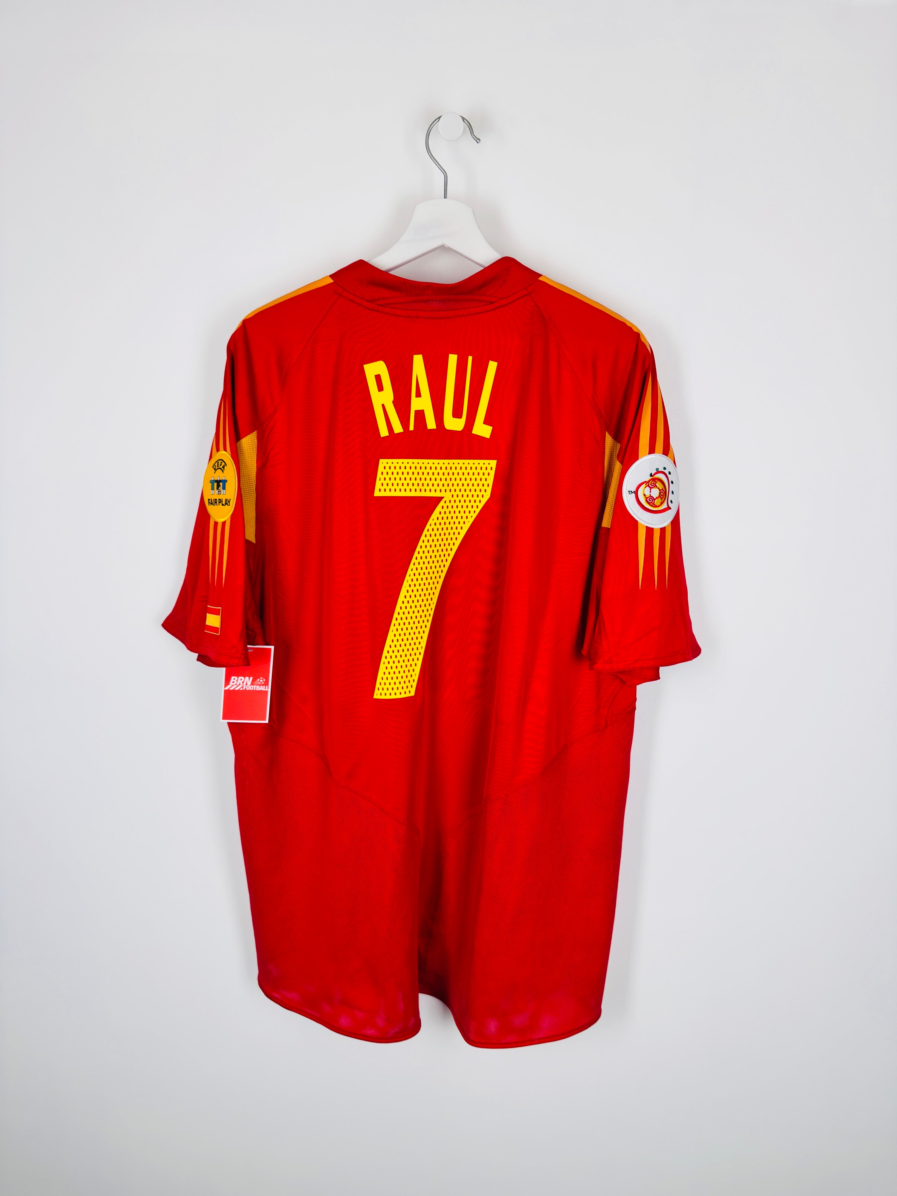 SPAIN 2004 HOME FOOTBALL SHIRT - RAUL #7 (XL)